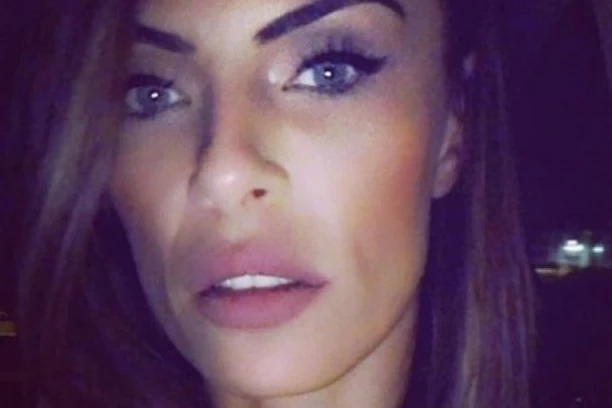 TUŽNA I POGNUTE GLAVE: Edisova Zilha u BORBI sa KORONOM, poslala važnu poruku!