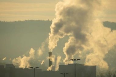 DAVIMO SE U OTROVIMA! Gradovi Srbije prekomerno zagađeni
