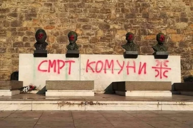 Skandal! Oskrnavljen spomenik srpskim junacima na Kalemegdanu