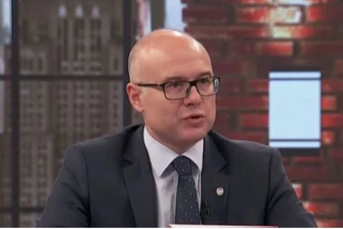 Vučević: Sve dok je srpske crkve biće i nas!