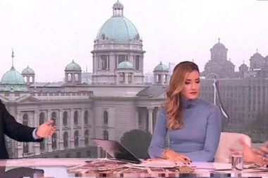 Orlić (SNS) u emisiji uživo ućutkao demokratu: Potpuno ste dverizovali stranku, Obradović vam je koordinator za Narodnu skupštinu!