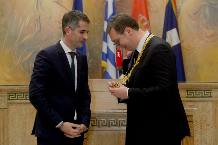 Vučić tokom prijema nagrade: Srbi i Grci su uvek na istoj strani