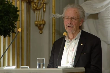 Handkeova poruka Srbima iz Pariza konkretna i PUNA LJUBAVI