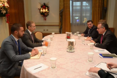 Stefanović sa grčkim ministrom o saradnji u oblasti migracija