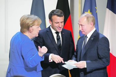 Angela odala priznanje Putinu: Danas si pobedio!