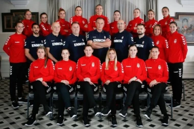 Rukometašice ne skidaju osmeh sa lica: Srpkinje pred okršaj sa Crnogorkama - došlo je vreme za revanš!