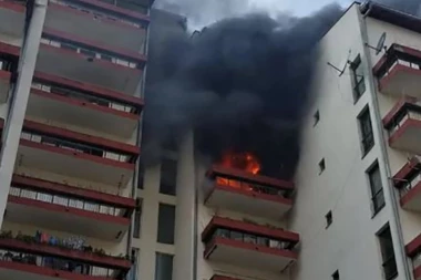 STARICA IZGORELA U POŽARU NA VRAČARU! Komšije u šoku: Prizor je bio stravičan, smrdelo je sve do Karaburme!