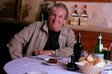 Zbogom, legendo! Umro čuveni glumac iz filma "Kum"