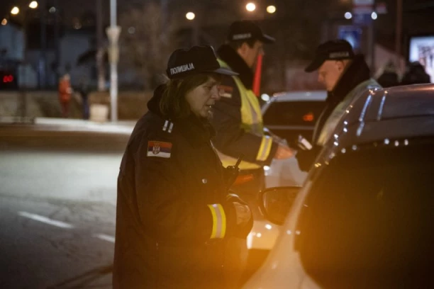 POUBIJAĆE NAS DROGIRANI I PIJANI VOZAČI: Policija privela muškarca, pa usledila iznenađenja!