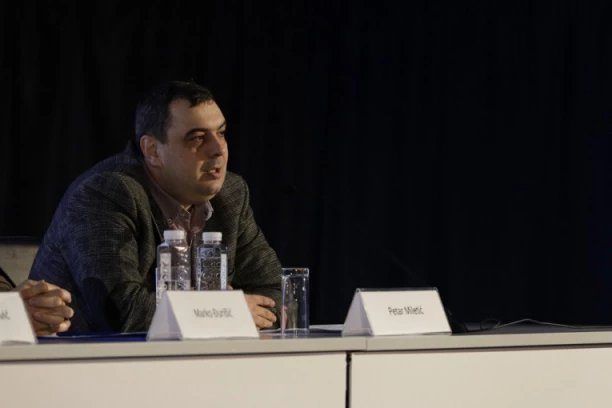 KURTIJEV ČOVEK U REDOVIMA PAVLA GRBOVIĆA Petar Miletić izabran za predsednika Izvršnog odbora PSG