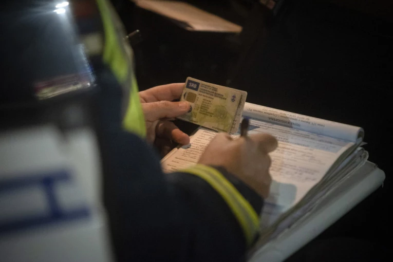 STARTUJE DIGITALNI VOZAČKI DOSIJE! Evo koje sve novine donosi vozačima u Srbiji - OVIH 10 stavki biće zapisano!