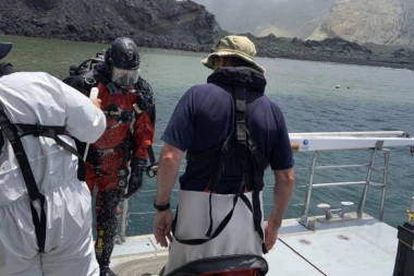 UŽASNA SCENA U KRAGUJEVCU: Telo žene izvučeno iz jezera Bubanj