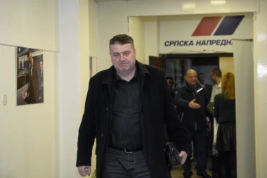 Političar izazvao incident u Skadarliji: Vučinić odbio da plati ceh u striptiz baru!