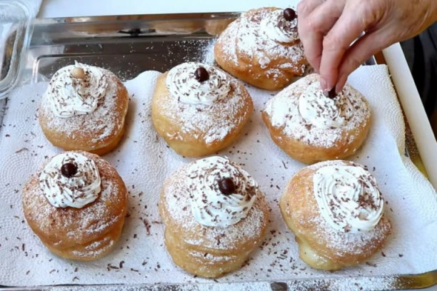 (RECEPT) Tri trika za savršene krofne