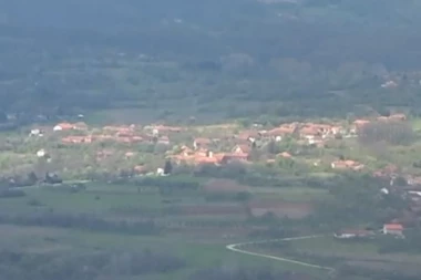 MEŠTANI ŠTRBOVCA KOD BABUŠNICE OČAJNI: Daju zemlju, ali niko neće da im dođe!