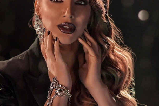 (FOTO) GOGA SEKULIĆ ŠOKIRALA TRANSFORMACIJOM, PA NAS VRATILA NA POČETAK KARIJERE: Nećete verovati kako sada izgleda poznata pevačica!