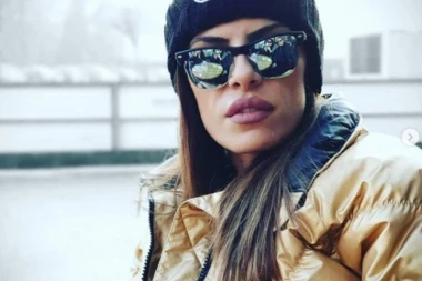 (VIDEO) Uhvaćena na delu: Isplivao paparaco snimak Zilhe Fetić sa zgodnim muškarcem!