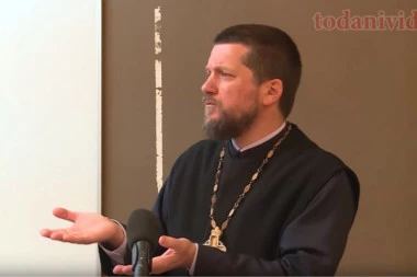 REČI OCA GOJKA PEROVIĆA ODJEKUJU CRNOM GOROM! Mitropolit je kao Mojsije dočekao da izvede svoj narod iz ropstva!