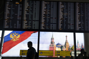 MUŠKARCI MASOVNO NAPUŠTAJU RUSIJU! Nakon Putinovog obraćanja, RASPRODATE avionske karte u jednom smeru