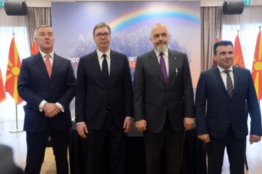 (VIDEO) Vučić, Rama, Zaev i Đukanović posle sastanka: Solidarnost za Albaniju i zalaganje za koncept koji niko ne može da ospori!