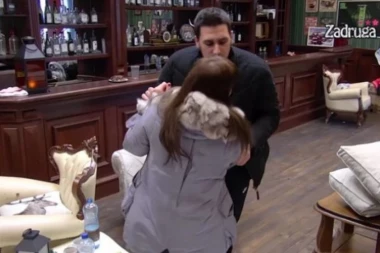 (VIDEO) Zola se pomirio sa Miljanom zbog para? Kulićeva mu sve sasula u lice pa ga pljunula!