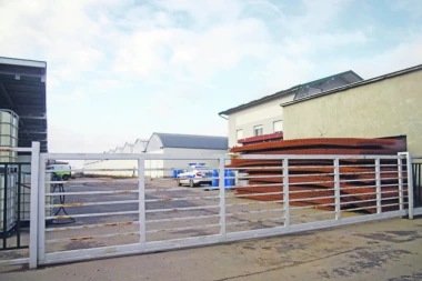 Držali su nas bez vode i hrane: Svedok u slučaju Jovanjica optužio policajce za BRUTALNOST I PRETNJE