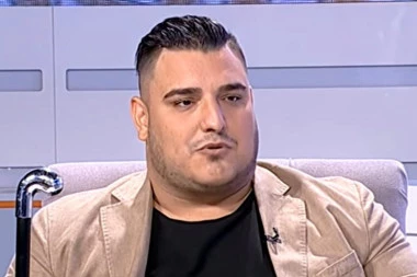 (FOTO) Mega riba: Ni ne slutite sa kojom poznatom pevačicom je Darko Lazić bio u vezi pre Ane Sević!