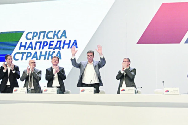 SUNOVRAT ĐILASOVACA SE NASTAVLJA! SNS preuzela Boku i Sutjesku!