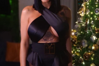 "Samo Ja": Mia Borisavljević održala promociju novog albuma i pokazala interesantnu tetovažu!