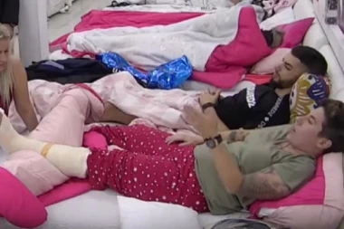 Svi su šokirani: Matora se iz zatvora vratila u gipsu!