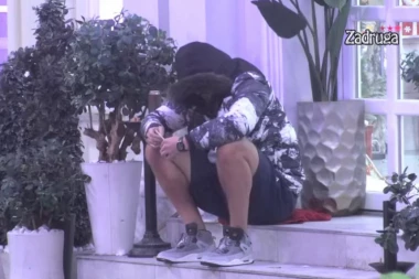 (VIDEO) Ne zna gde bije: Janjuš očajan jer je raskirnkan, sada se setio žene i ćerke!