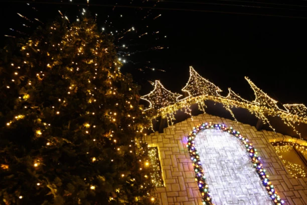 NOVOGODIŠNJA RASVETA I OVE GODINE SAMO "U KRUGU DVOJKE"! Evo kad će Beograd dobiti praznično ruho!