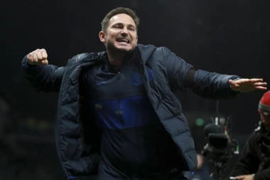 Golman italijanskog velikana na ceni: Lampard u "ratu" sa bivšim trenerima Junajteda!