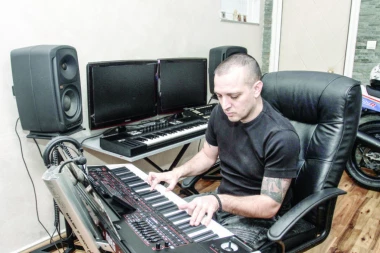 EKSKLUZIVNO! Poslednja pesma koju je otpevala Jelena Marjanović: Tvoje ime na usnama  nek mi bude sudnjeg dana