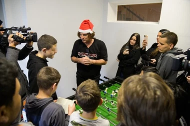 U SUSRET PRAZNICIMA, NOVA AKCIJA ZA KLINCE IZ ZVEČANSKE!