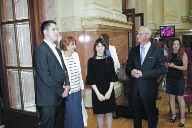 Svetski i regionalni mediji preneli vest da je Danilo Vučić zaražen koronom