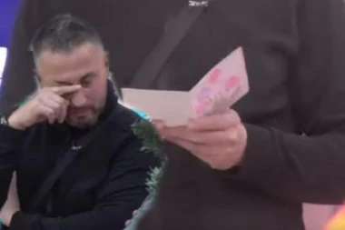 (VIDEO) Izdao ga glas! Svi su mu pisali sem nje: Od Zilhine novogodišnje čestitke Edu, ni traga ni glasa!