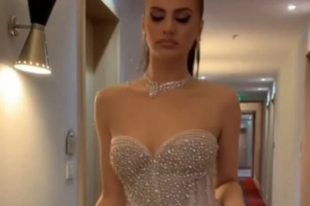 MILICA PAVLOVIĆ PROGOVORILA O VOLJENOJ OSOBI! Pevačica otkrila zbog čega strahuje!