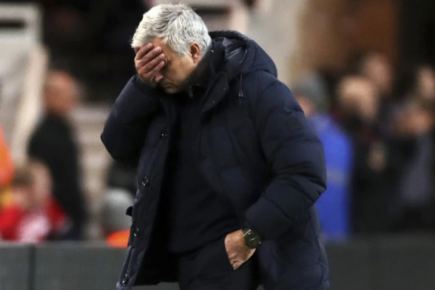 Murinju leti glava, ako ne izbaci Lajpcig!