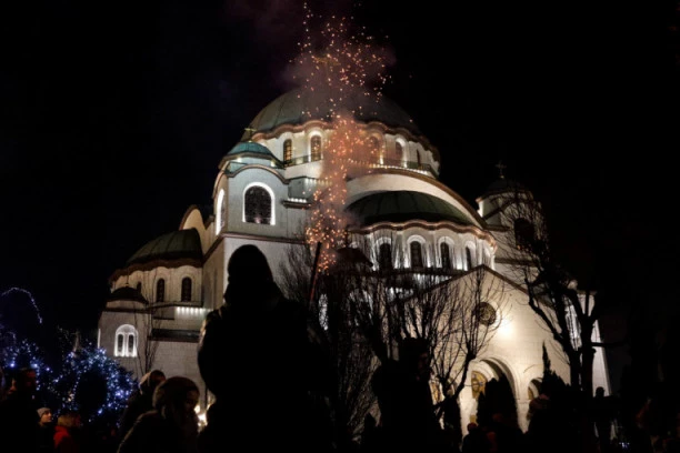 SKANDAL NAD SKANDALIMA! Đilasovci napravili lom na hramu Svetog Save