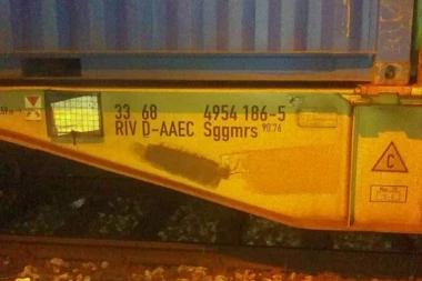 HAVARIJA U RIPNJU: Vagon izleteo iz šina