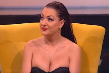 Ima tri ćerke sa pokojnim Ninom: Sandra Rešić pokazala PRELEPU majku!