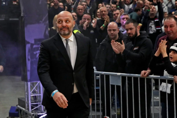 GROM IZ VEDRA NEBA: Đorđević DOBIO OTKAZ u Virtusu!