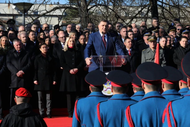SRPSKA OBELEŽAVA 30 GODINA: Despot, ponos i odlikovanja (VIDEO)
