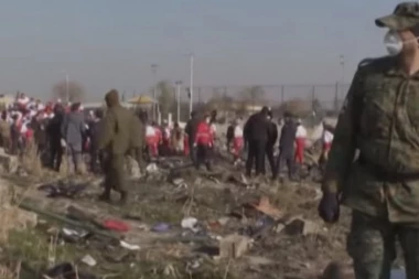 ZVANIČNIK PENTAGONA TVRDI: Iranska raketa oborila ukrajinski avion!