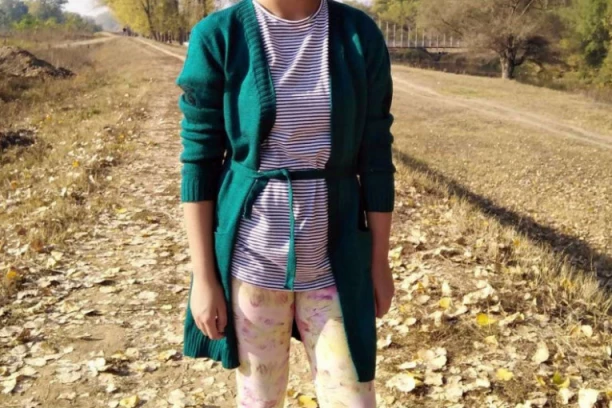 MONIKA SE PLAŠI DA SE KREĆE SAMA, SKORO SE I NE DRUŽI SA DRUGOM DECOM: Potresna ispovest majke Aleksandre nakon otmice koja je UZNEMIRILA celu Srbiju!