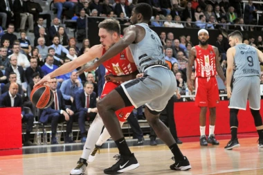 Ludnica u Lionu: Zvezda se vratila posle -19 na poluvremenu, Panter trojkom na dve sekunde do kraja doneo pobedu u Francuskoj!