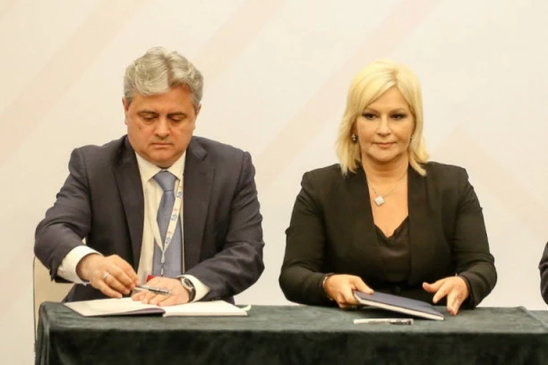 Diže se zapadna mašinerija: Zoranu brane od apsa! Ministarkin direktor uhvaćena na delu, a cilj je napasti Vučića!