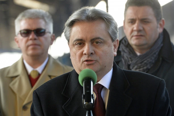 JEVTIĆ PAO ZBOG MITA: Podignuta optužnica protiv bivšeg direktora "Železnica"!