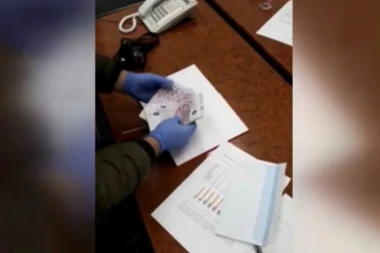 (VIDEO) Pogledajte kako je uhapšen Miroljub Jevtić sa mitom u novčanicama od po 500 evra!